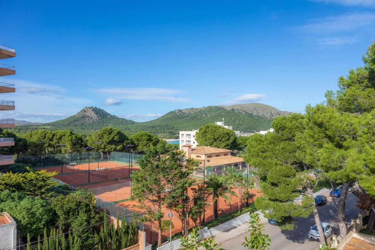 Studio with Mountain View,1104005847:JPEG