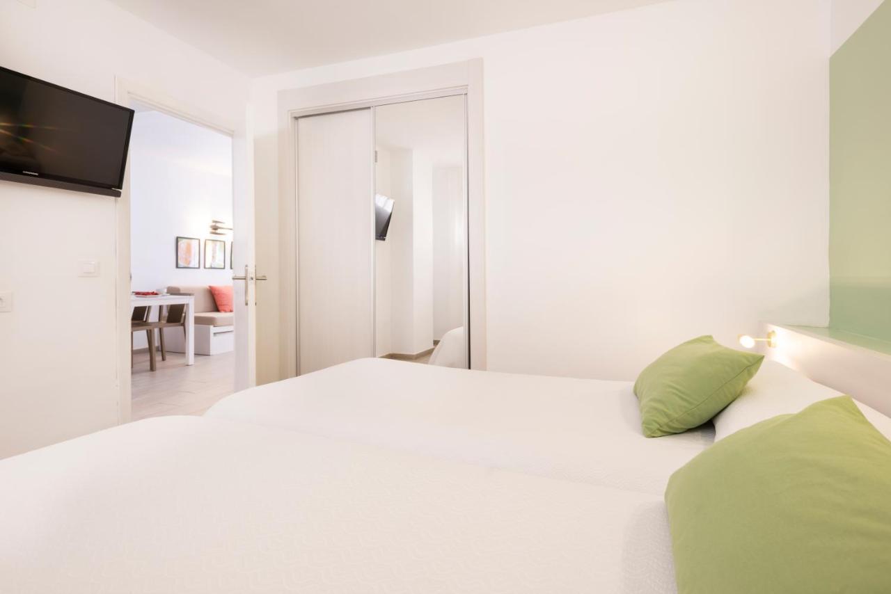 Apartment mit Poolblick