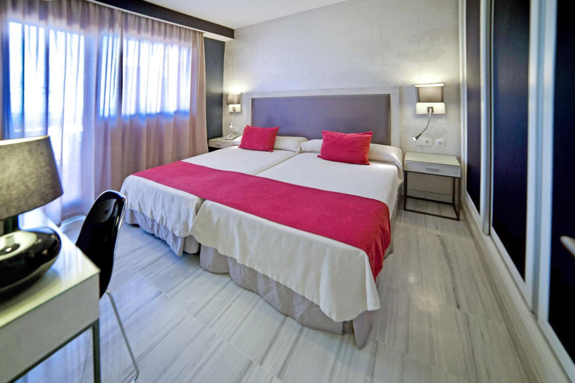 Two Bedroom Apartment Sea View,1758540809:JPEG