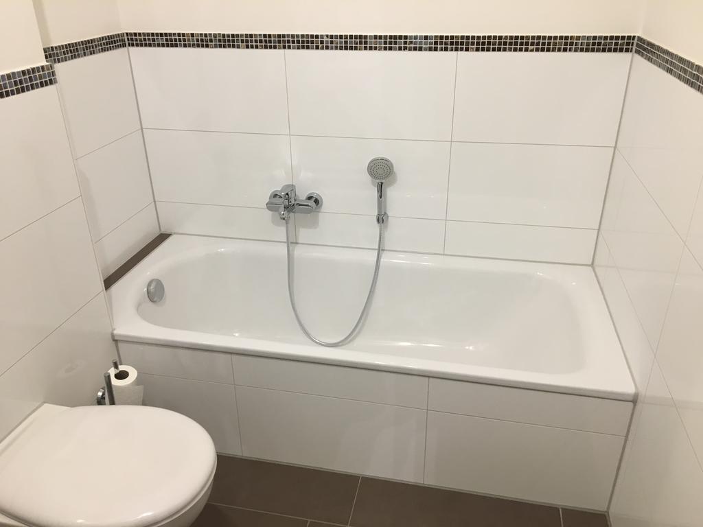 Studio,339581074:JPEG