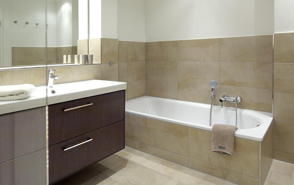 Two-Bedroom Apartment 311 06