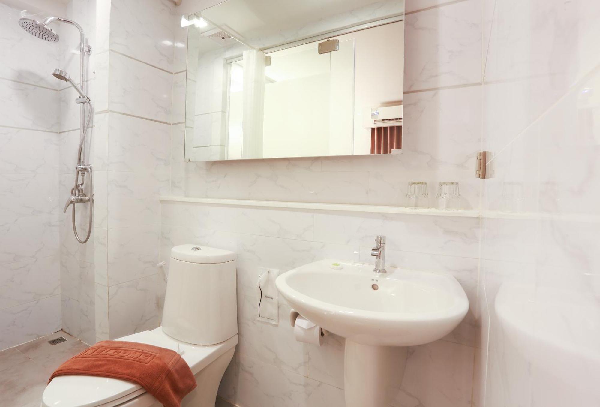 Deluxe Double Room,681904416:JPEG