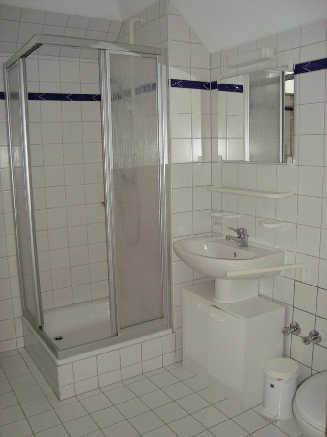 Einzelzimmer mit Dusche