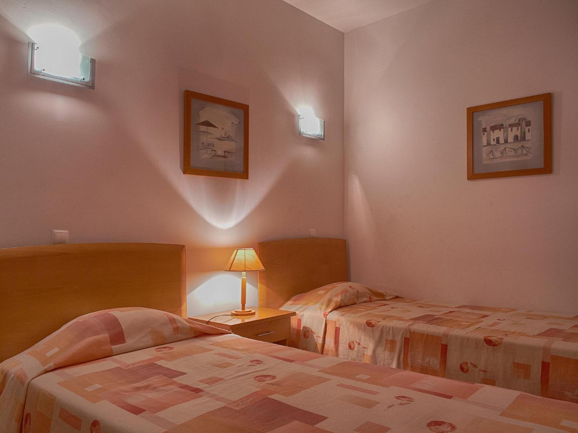 One-Bedroom Apartment (4 Adults),1155285774:JPEG