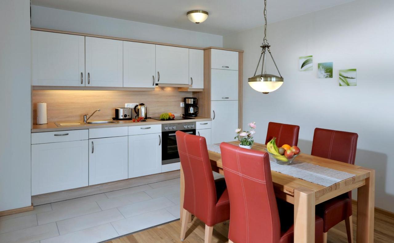 One-Bedroom Apartment 208 02