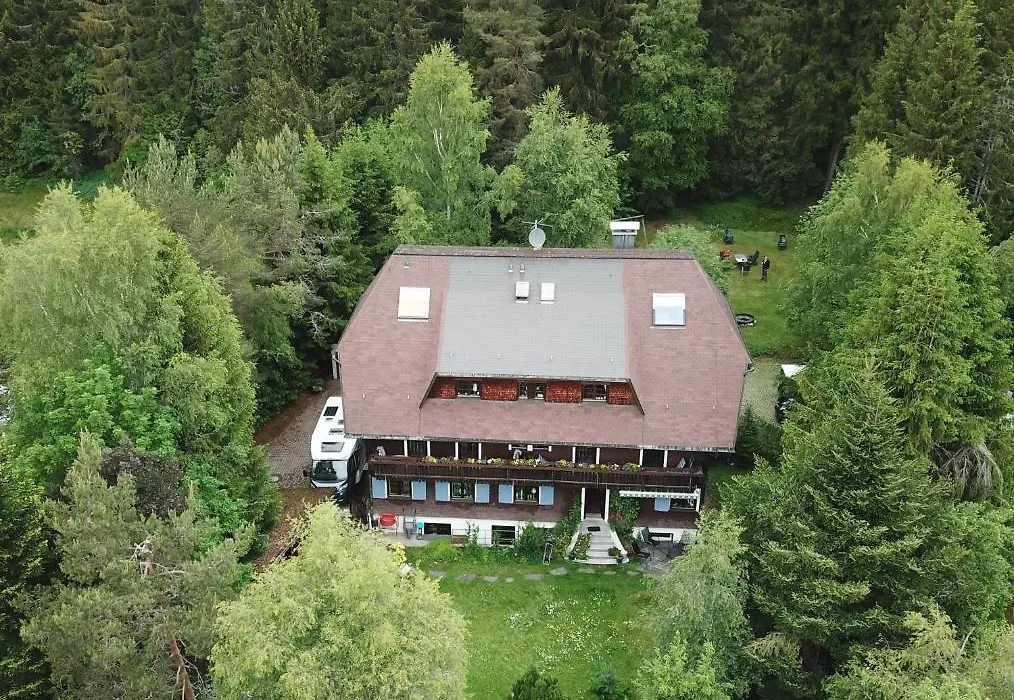 Fuchs Und Has' Gaestehaus-1