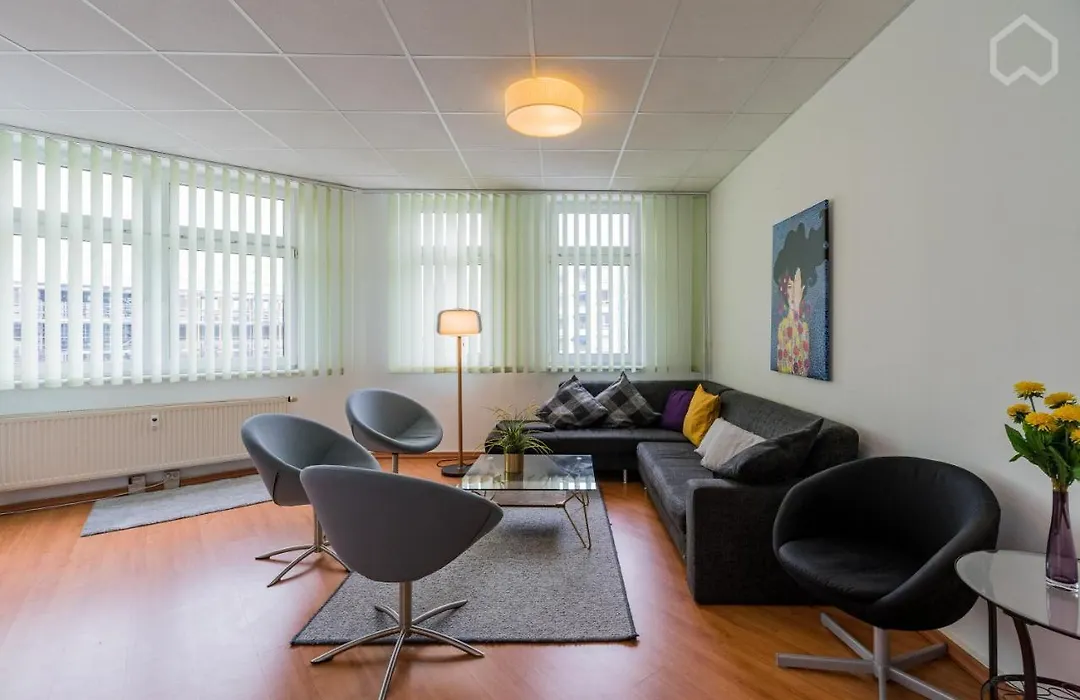 Spacious And Modern Furnished Apartment For 10 Guests-1