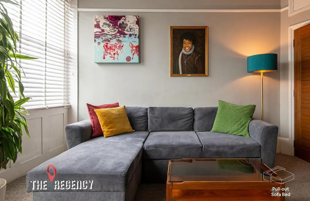 The Regency Central Modern Apartment-1