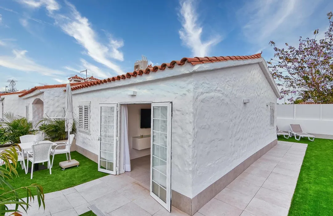 Bungalows Adonis-1