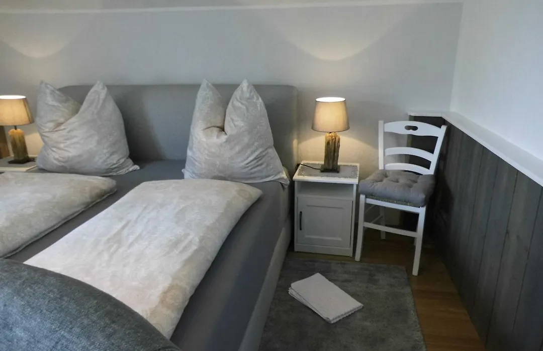 Ferienwohnung _ Ferienzimmer Levsen-1