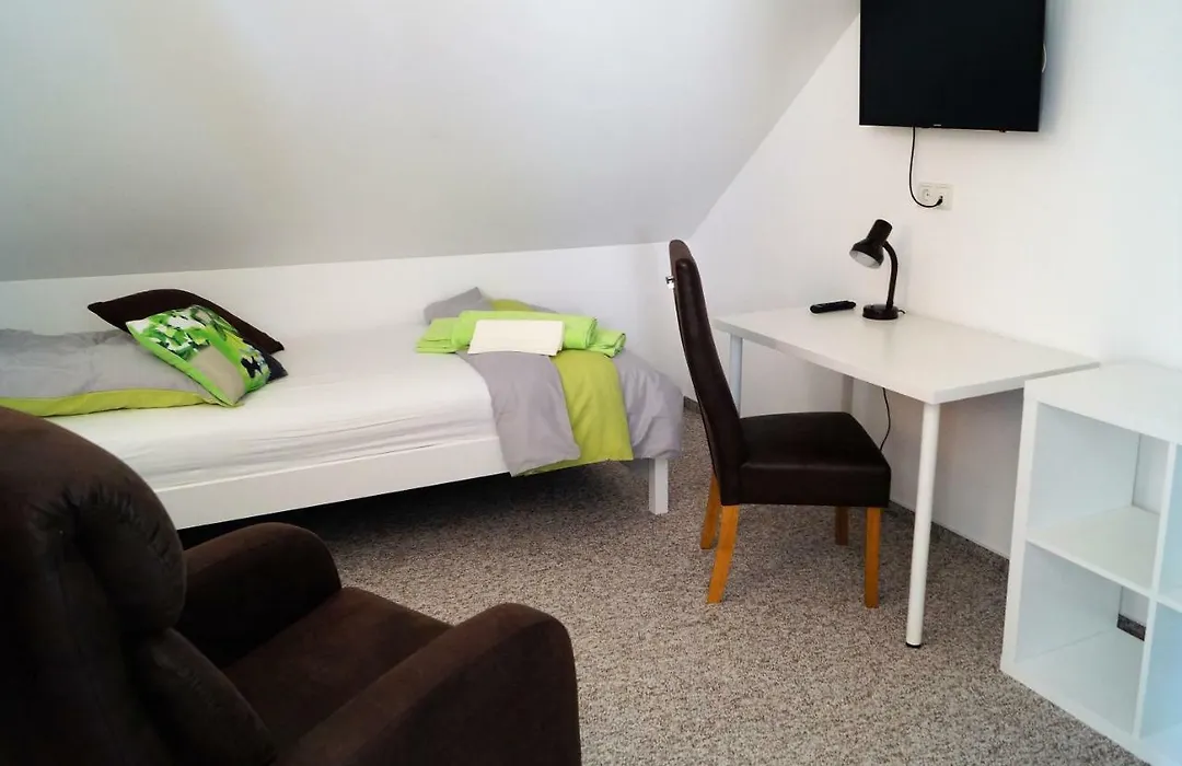 Ferienzimmer Segeberg-1