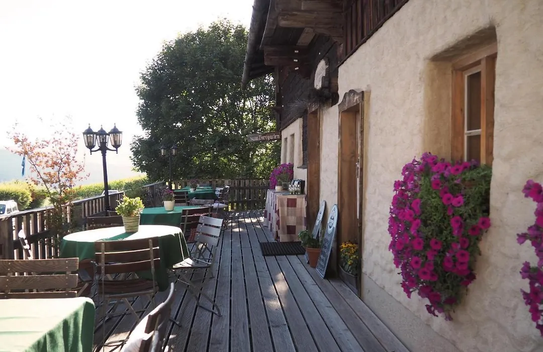 Das Waldlerhaus-1