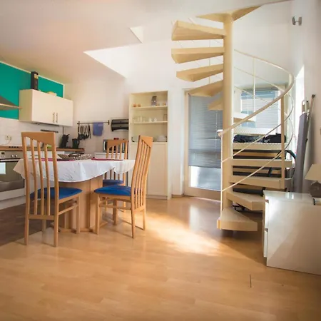 Altstadt Apartment Charly-3