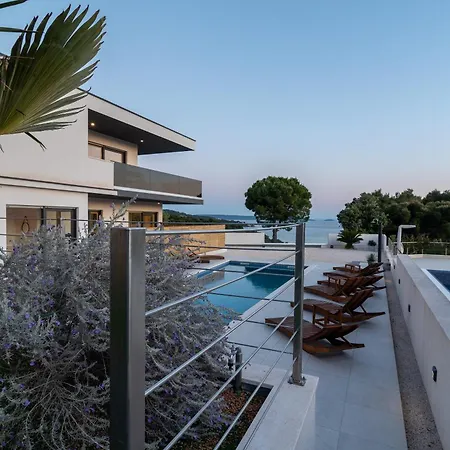 Villa Helena-2