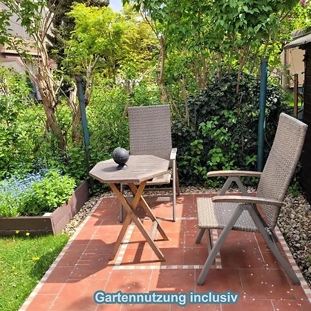 4 Sterne Souterrain Apartment Alt-Mariendorf-2