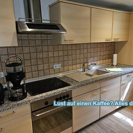 4 Sterne Souterrain Apartment Alt-Mariendorf-3