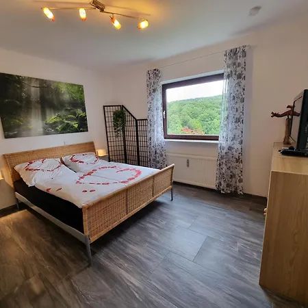 Villa Waldallee - Ferienwohnung (holidayhome) 84qm-2