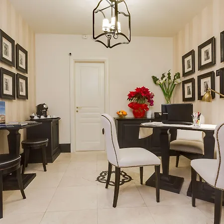 Bellezza Al Colosseo - B&B & Apts-3