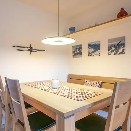 Tgesa La Roiva, Ferienwohnungen mit Hallenbad und Sauna-3