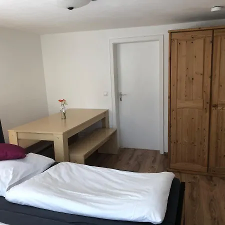 Guest Appartements mit 2 getrennten Schlafzimmern für 4 Personen 24h check in-2