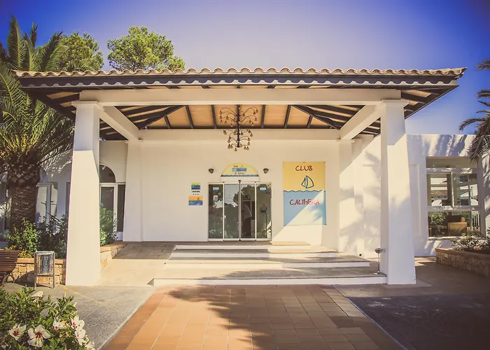 3-Sterne-Hotel: Hotel Club Es Talaial