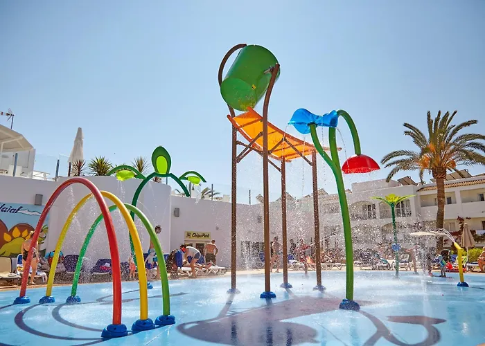 3-Sterne-Hotel: Hotel Club Es Talaial