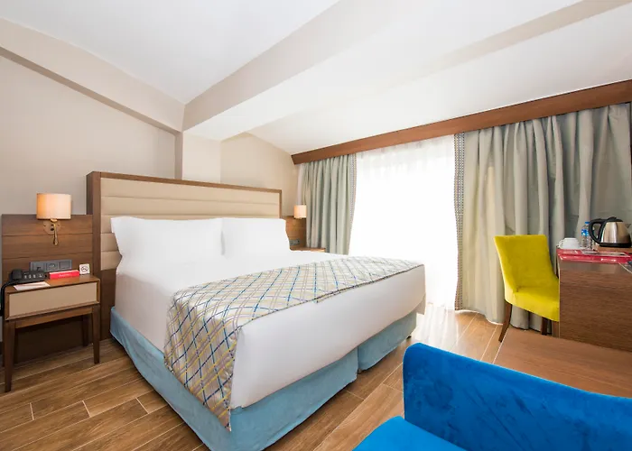 Familienhotel: Ramada Plaza Antalya