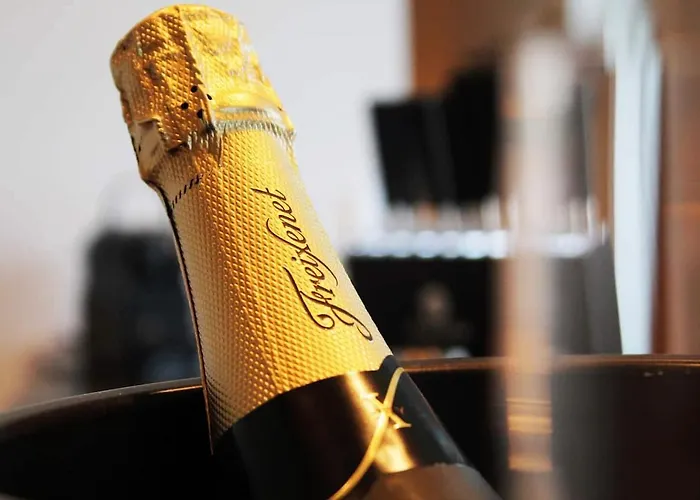 Ferienvermietung: LUXUS APARTMENT im MARCO POLO TOWER - Hamburg HAFENCITY!