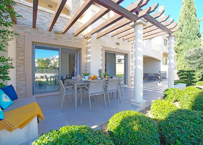 Apartment Pine Hills Ametista By Interhome