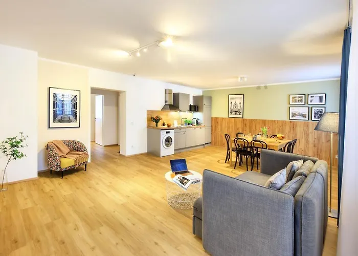 Familienhotel: Jimmy'S Apartments Dandelion