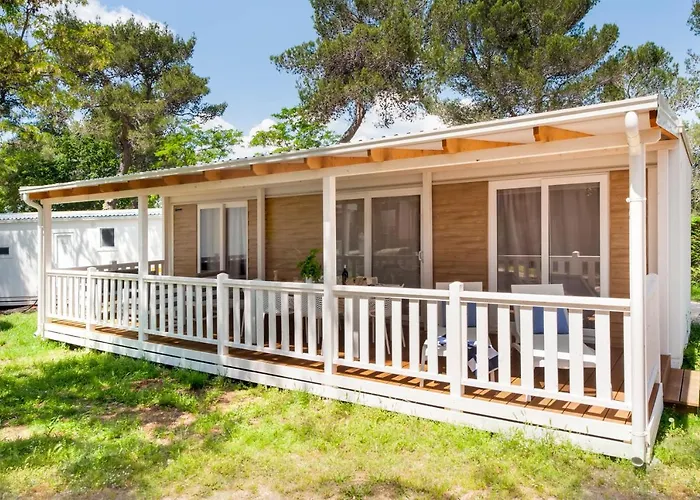 : Glamping And Mobile Homes Lavanda - Holiday Centre Bi Village