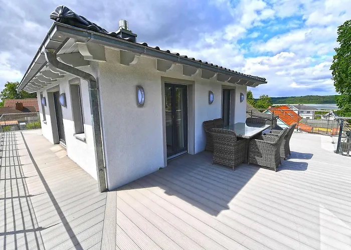 Haustierfreundliches Hotel: Villa LEVANTE in Binz - Penthouse mit Kamin, Sauna, Seeblick