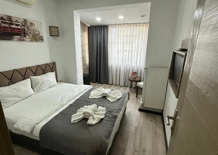 Strandhotel: Big Orange Hotel Old City