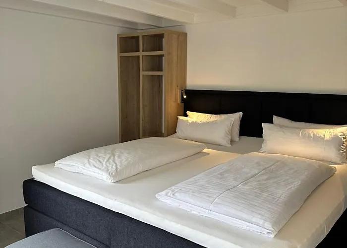 Hotel B4