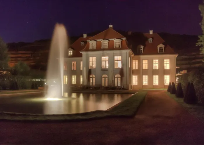 Strandhotel: WEST Hotel an der Sächsischen Weinstrasse