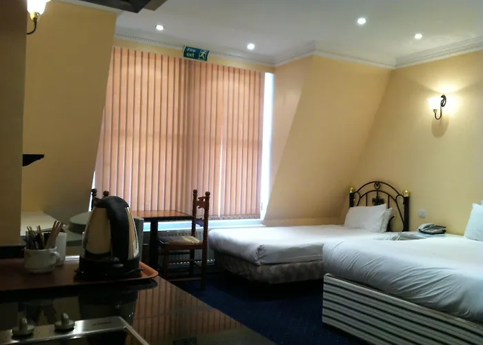 Hotel: Mermaid Suite Hotel