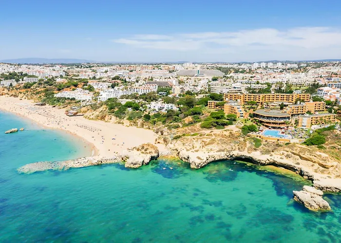 Auramar Beach