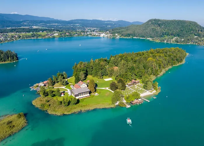 Strandhotel: Inselhotel Faakersee