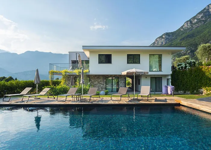 Gazzi Apartments 'Panoramic & Relaxing'