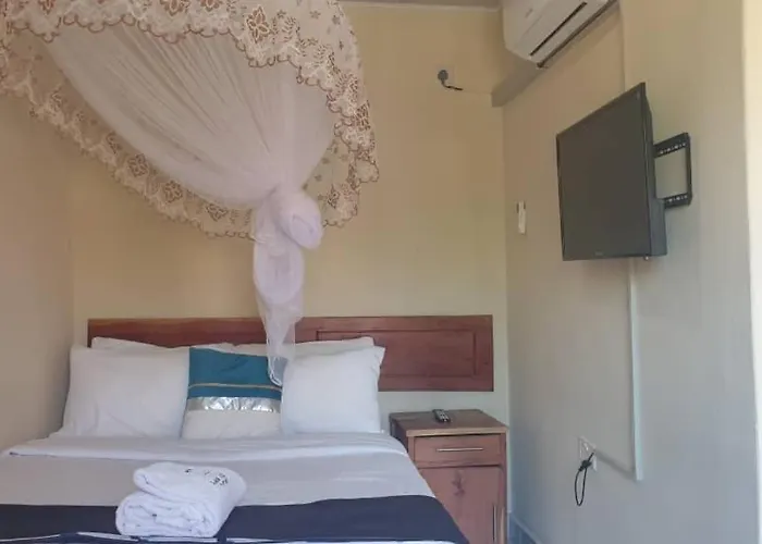 Glamour Lodges And Apartments