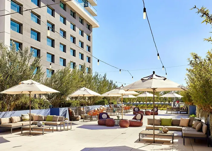 JW Marriott, Anaheim Resort