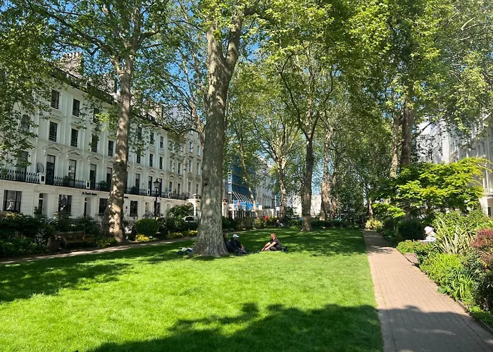 Tudor Court Hotel