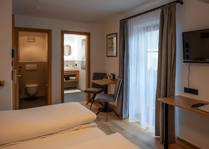 Ferienvermietung: Pension Appartements Alpenblick