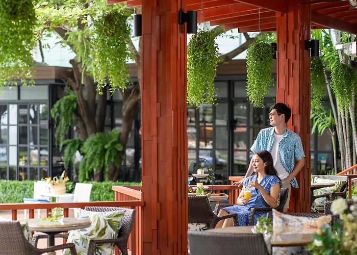 Cosy Beach Hotel - Sha Extra Plus