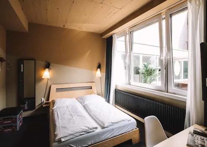 Ping Pong Hotel: Superbude Hotel Hostel St. Georg