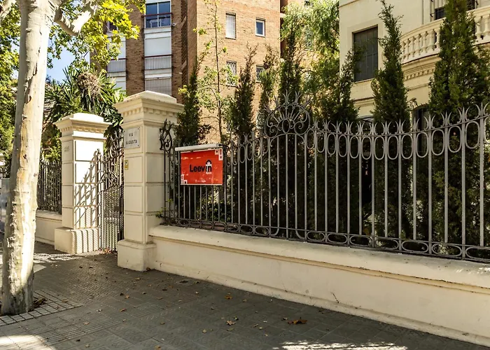 Leevin Student Barcelona