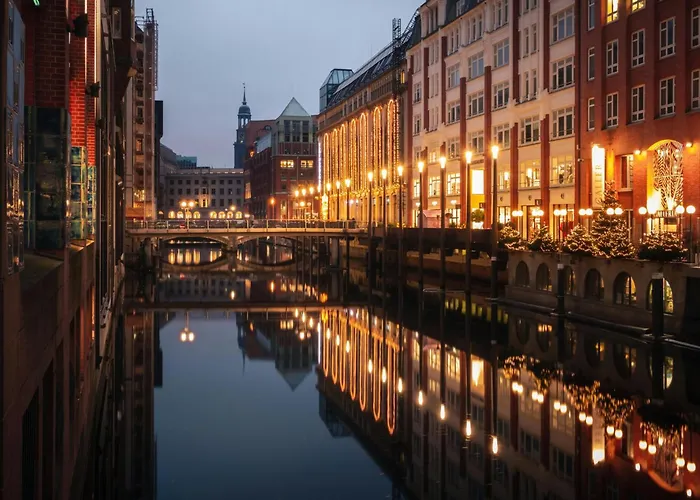 Hotel Am Strand Holiday Inn - Hamburg - Berliner Tor By Ihg