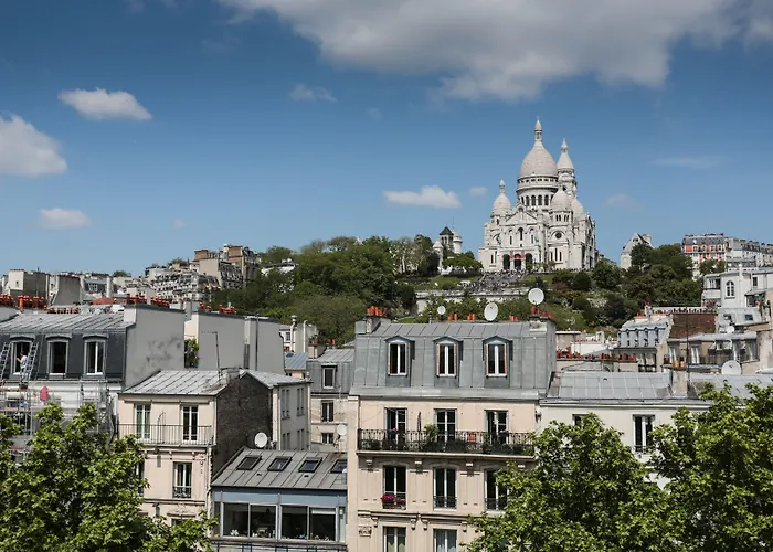 Hotel: Le Regent Montmartre By Hiphophostels
