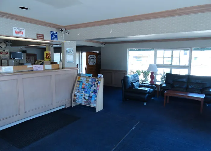 Motel: Travel Inn