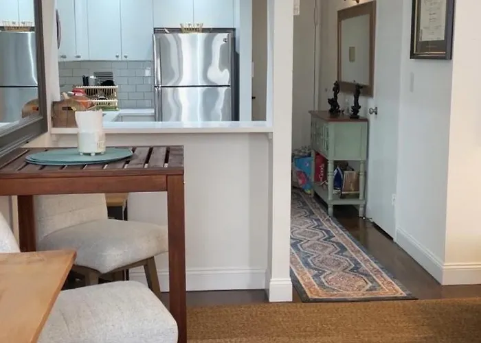 Unique Place In Midtown Nyc